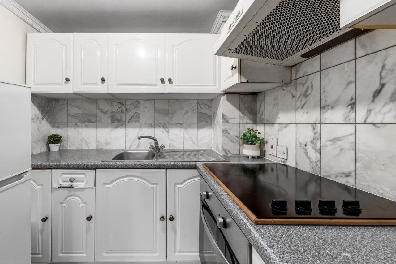 شقة Flat In Baker Street لندن المظهر الخارجي الصورة